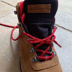 Columbia hiking boots